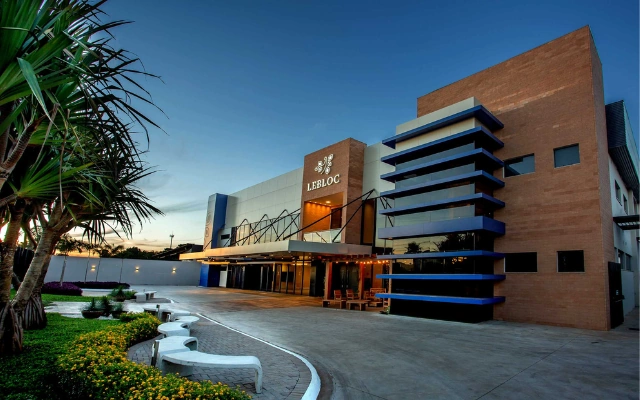 Split Piso-Teto Carrier Xperience com Split Piso-Teto Carrier Xperience primeira imagem de dez
