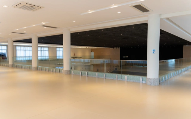 Split Piso-Teto Carrier Xperience com Split Piso-Teto Carrier Xperience quinta imagem de dez